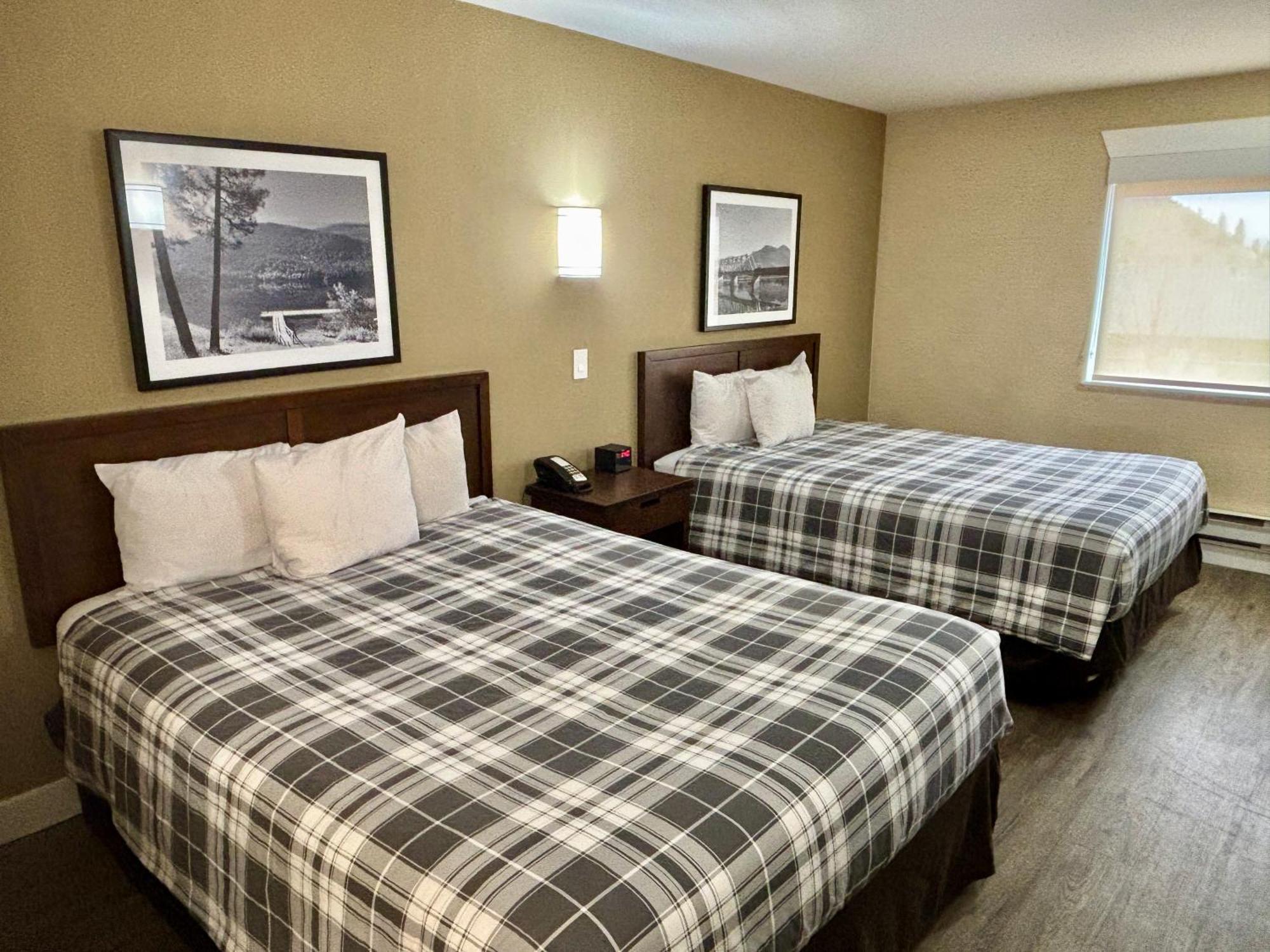 Rodeway Inn & Suites Kamloops Extérieur photo